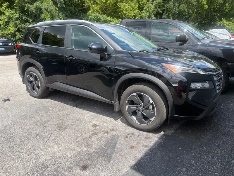 2024 Nissan Rogue SV, photo 6