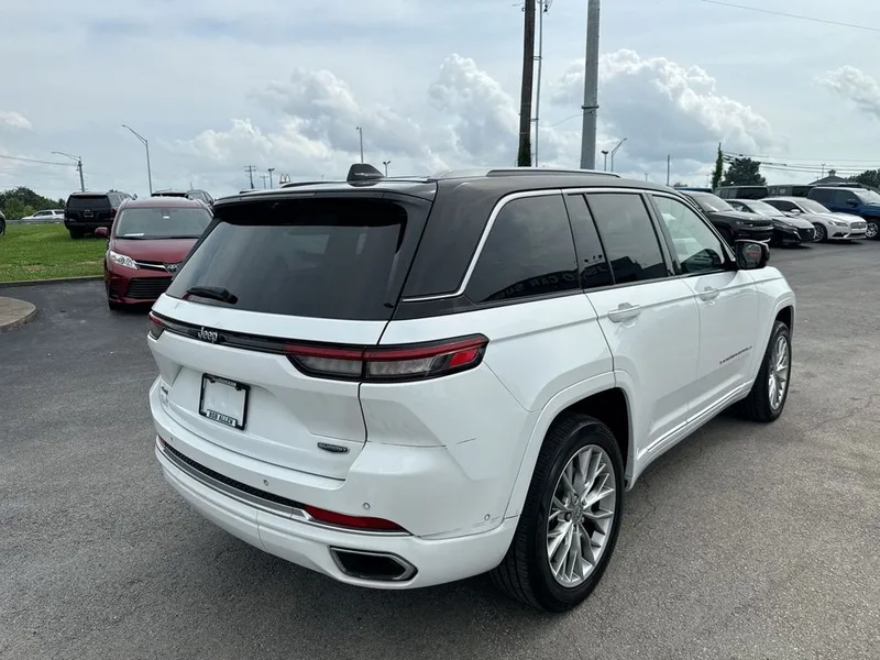 2022 Jeep Grand Cherokee Summit, photo 30
