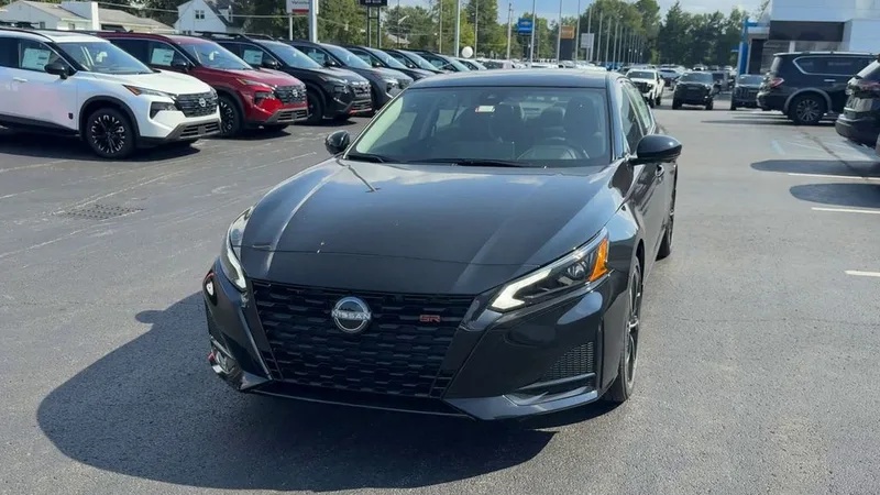 2026 Nissan Altima 2.5 SR, photo 33