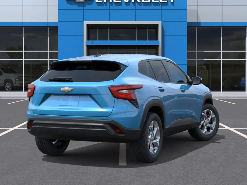 2026 Chevrolet Trax LS, photo 4
