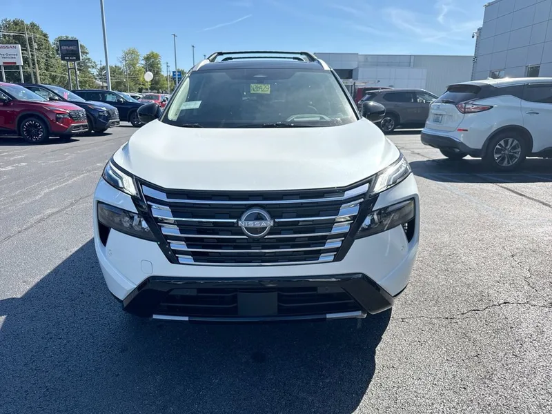 2026 Nissan Rogue Platinum, photo 16