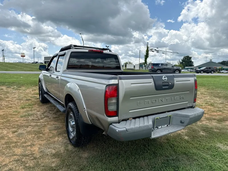 2004 Nissan Frontier XE, photo 4