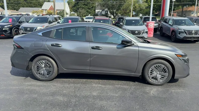 2027 Nissan Sentra S, photo 8