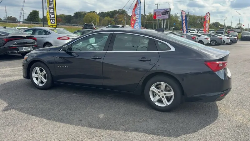 2023 Chevrolet Malibu LT, photo 4
