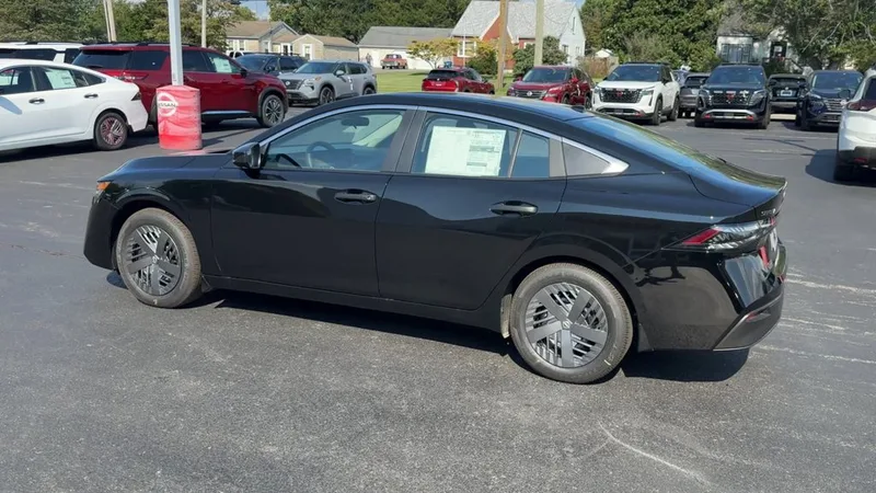 2027 Nissan Sentra S, photo 4