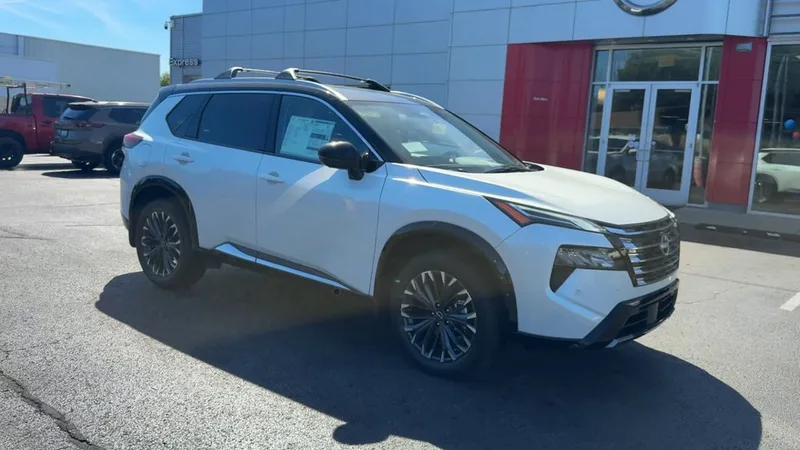 2026 Nissan Rogue Platinum, photo 9