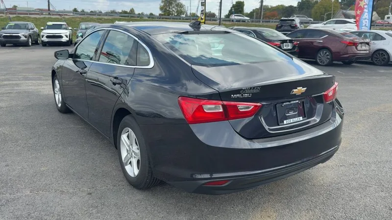 2023 Chevrolet Malibu LT, photo 5