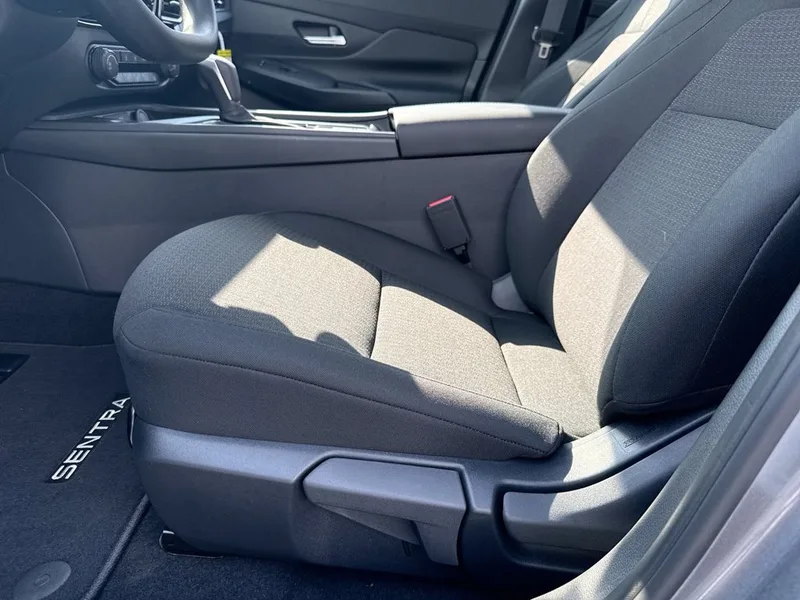 2027 Nissan Sentra S, photo 22