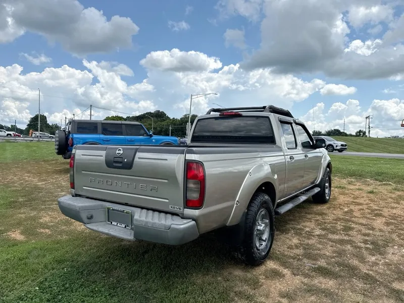 2004 Nissan Frontier XE, photo 5