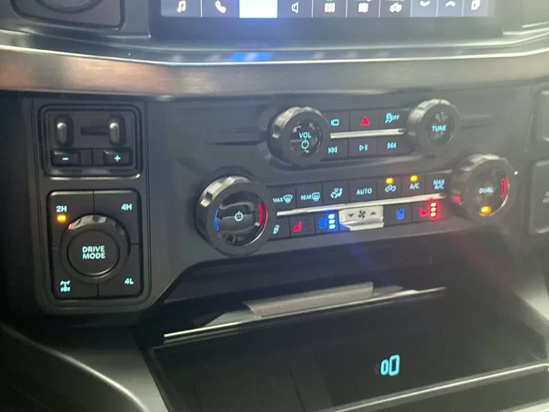 2025 Ford F-250SD Lariat, photo 30