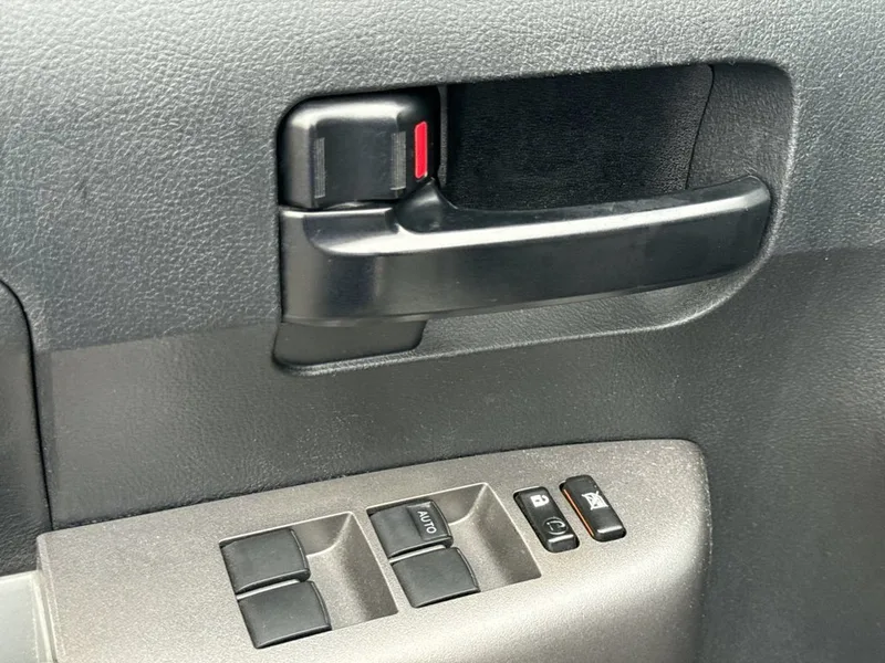 2011 Toyota Tundra Grade, photo 12