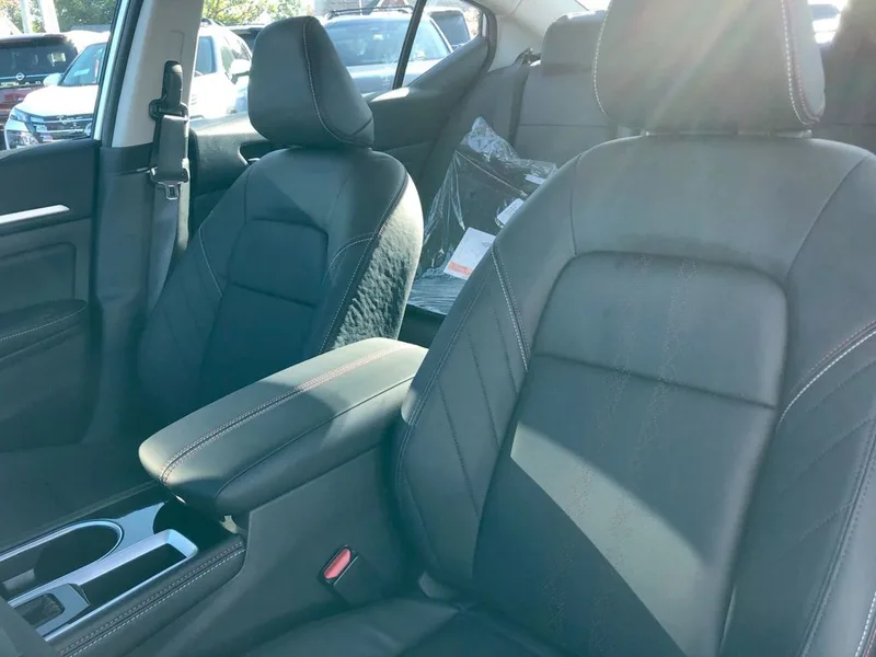 2025 Nissan Altima SR, photo 22