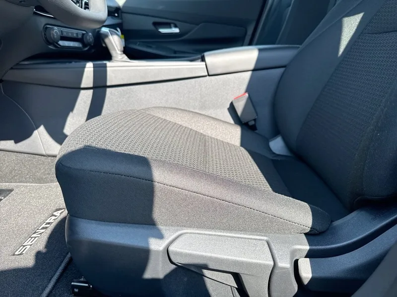 2027 Nissan Sentra S, photo 22