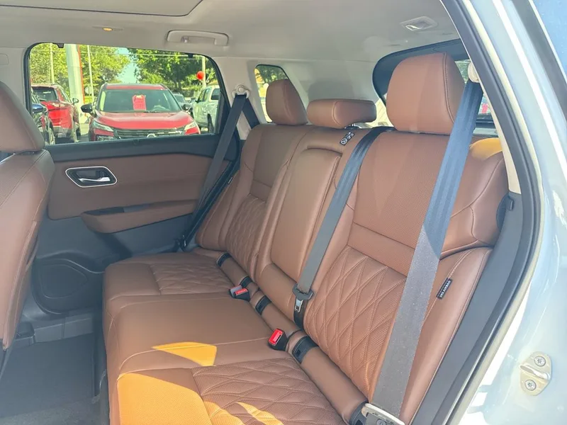 2026 Nissan Rogue Platinum, photo 20