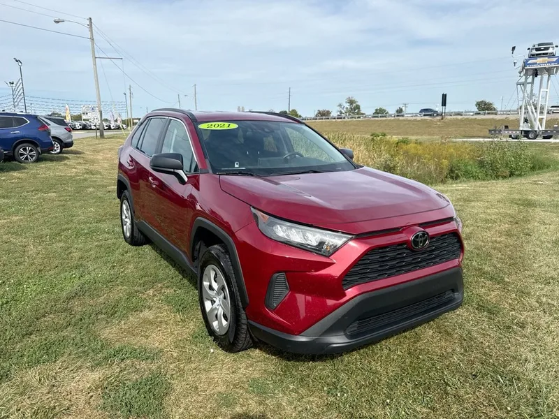 2021 Toyota RAV4 LE, photo 15