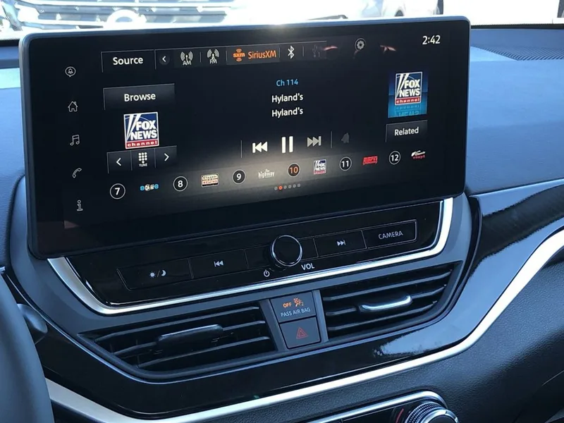 2025 Nissan Altima SR, photo 28